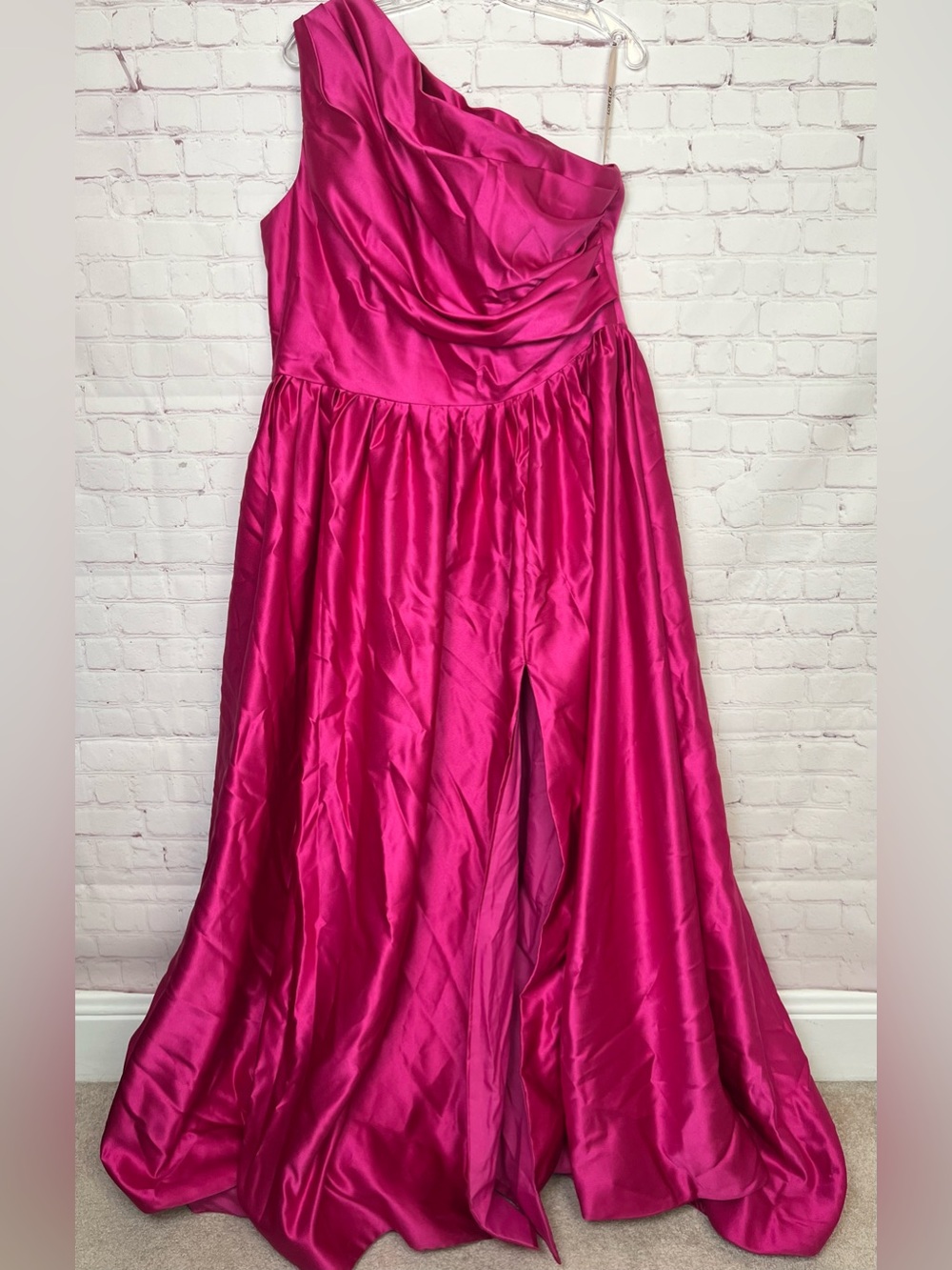 Loyeloy Fuchsia One Shoulder Floor Length Gown